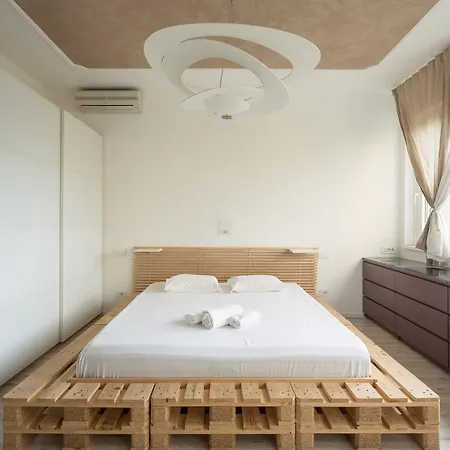 Lp 200 Apartment Trieste