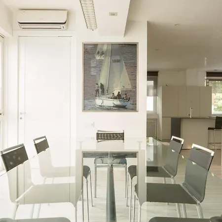 Lp 200 Apartment Trieste