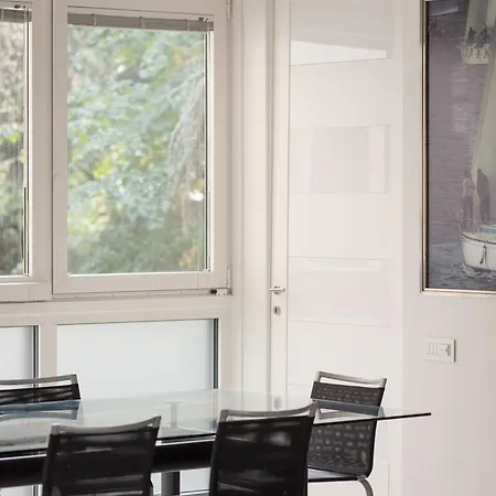 Lp 200 Apartment Trieste